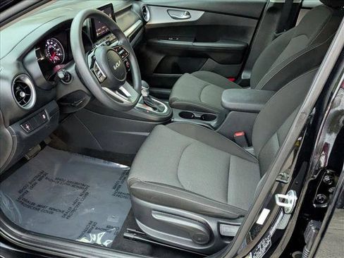 Used 2024 Kia Forte LX image 15