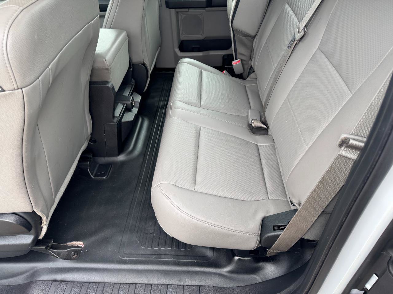 Used 2017 Ford F150 XL w/ Equipment Group 101A Mid RWD image 21