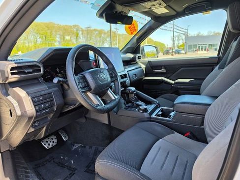 Used 2024 Toyota Tacoma TRD Sport w/ TRD Sport Upgrade Package AWD/4WD image 20