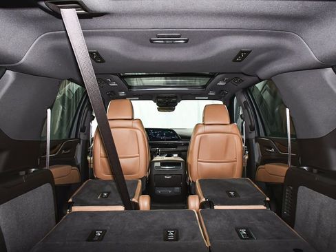 Used 2022 Cadillac Escalade ESV Sport w/ Touring Package AWD/4WD image 74