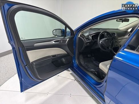 Used 2018 Ford Fusion S image 6