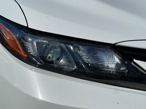Used 2022 Toyota Camry LE FWD image 41