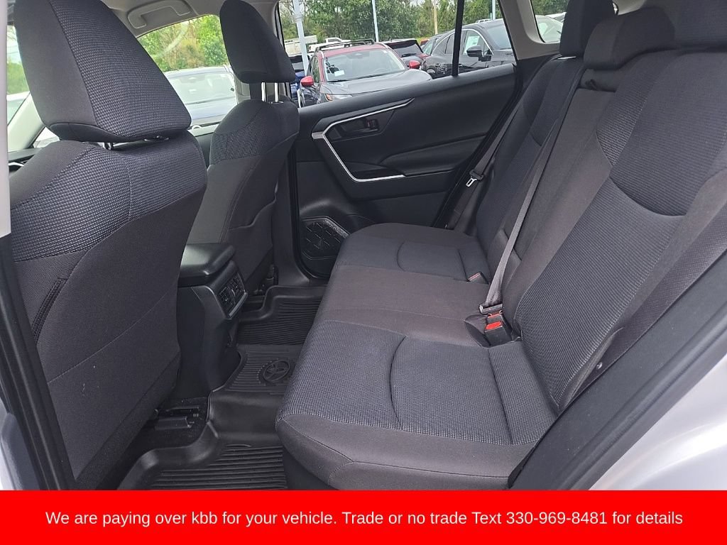 Used 2023 Toyota RAV4 LE AWD/4WD image 28