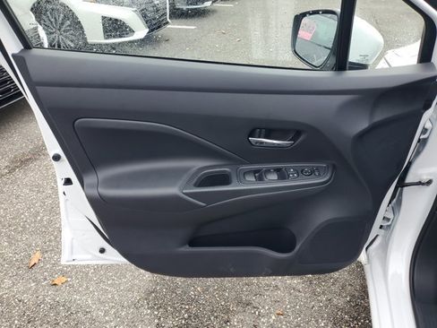 Used 2025 Nissan Versa SV w/ Trunk Package FWD image 13