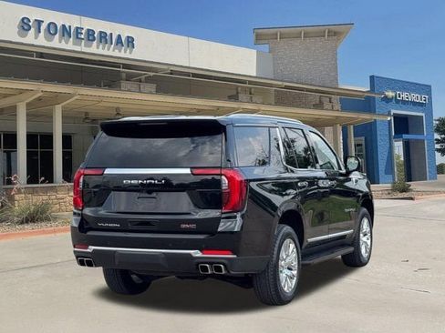 Certified 2025 GMC Yukon Denali AWD/4WD image 5