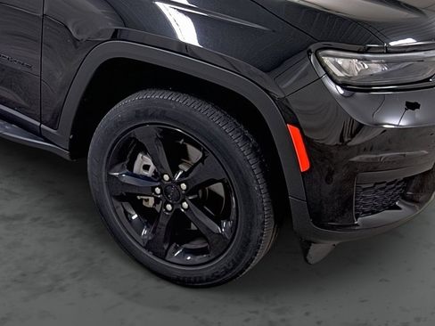 Used 2022 Jeep Grand Cherokee L Laredo AWD/4WD image 14
