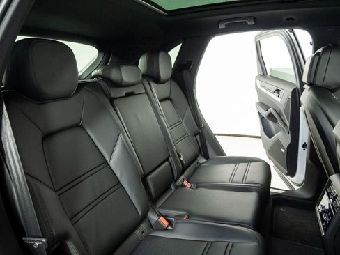 New 2026 Porsche Cayenne S AWD/4WD image 23