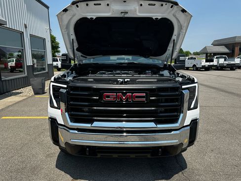Used 2024 GMC Sierra 3500 Pro w/ Convenience Package image 43