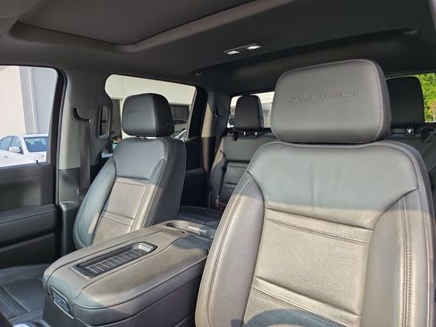 Used 2020 GMC Sierra 1500 Denali w/ Denali Ultimate Package AWD/4WD image 10