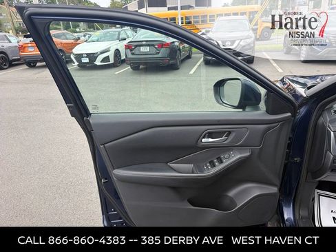 Certified 2025 Nissan Rogue SV AWD/4WD image 10