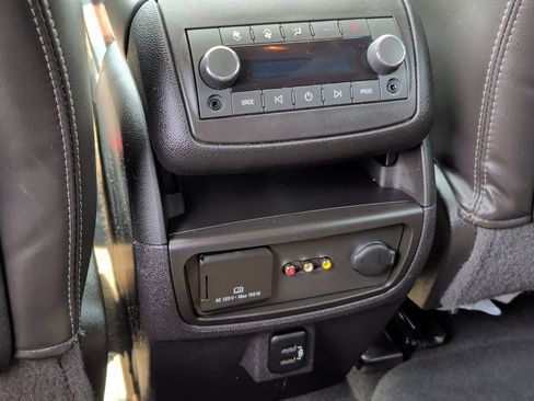 Used 2017 Chevrolet Traverse Premier AWD/4WD image 32