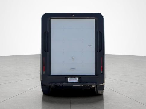 Used 2025 Chevrolet Brightdrop 400 image 4