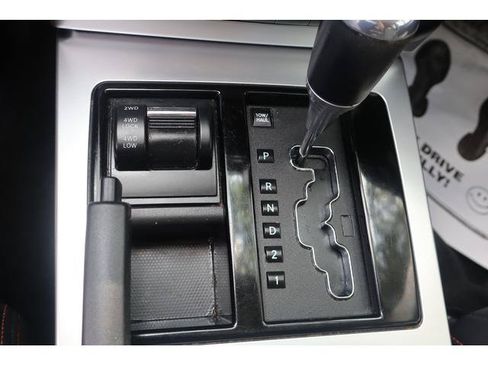 Used 2012 Jeep Liberty Arctic AWD/4WD image 15