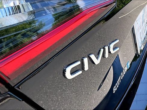 Certified 2025 Honda Civic Sport image 22