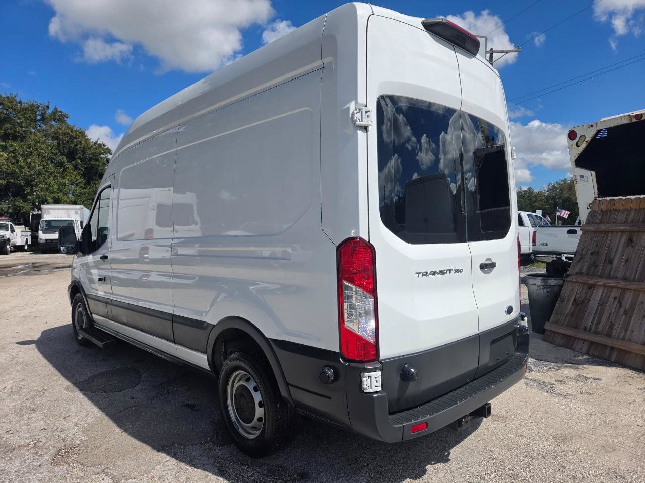 Used 2018 Ford Transit 350 148 High Roof RWD image 6