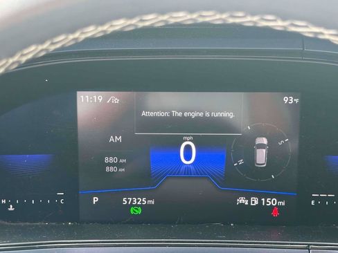 Used 2023 Volkswagen Taos SE w/ Panoramic Sunroof Package AWD/4WD image 28