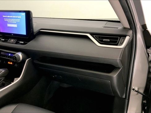 Used 2023 Toyota RAV4 XLE Premium image 23