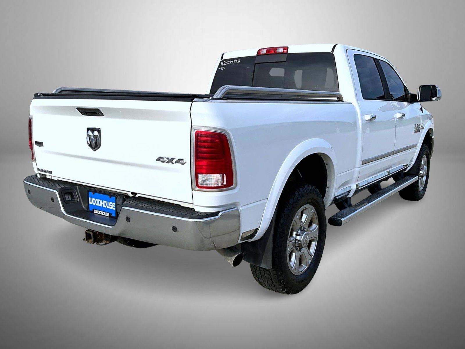 Used 2015 RAM 2500 Laramie w/ Cold Weather Group AWD/4WD image 5