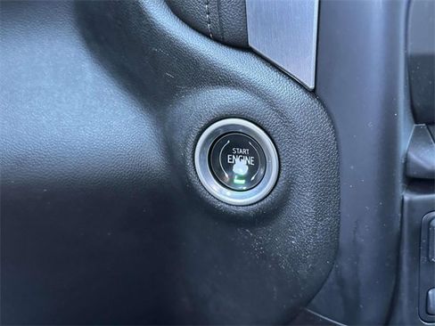 Used 2021 GMC Sierra 2500 SLT image 21