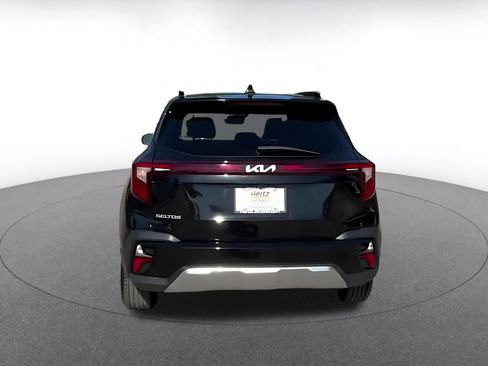 Used 2025 Kia Seltos S image 12