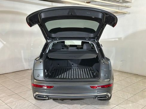 Used 2023 Audi Q5 2.0T Premium w/ Convenience Package AWD/4WD image 23