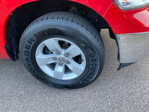 Used 2022 RAM 1500 Classic SLT RWD image 26
