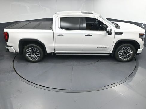 Used 2024 GMC Sierra 1500 Denali Ultimate AWD/4WD image 41