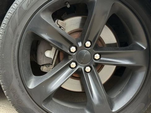 Used 2016 Dodge Challenger R/T RWD image 8