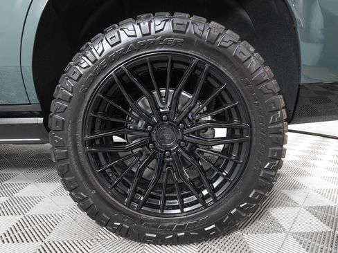 Used 2026 Cadillac Escalade Luxury w/ Touring Package RWD image 34