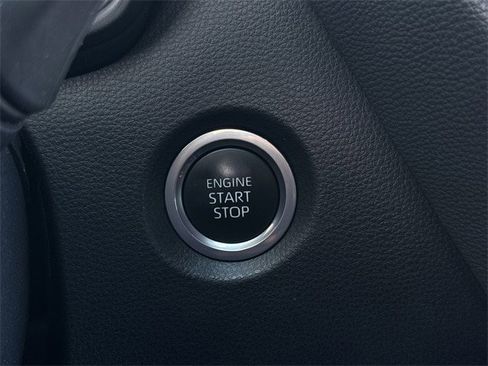 Used 2023 Toyota Corolla SE image 23