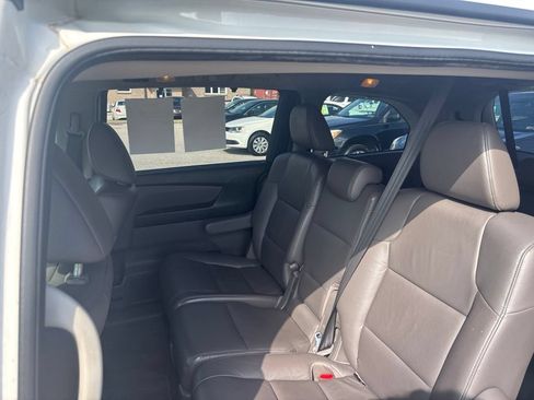 Used 2013 Honda Odyssey Touring image 19