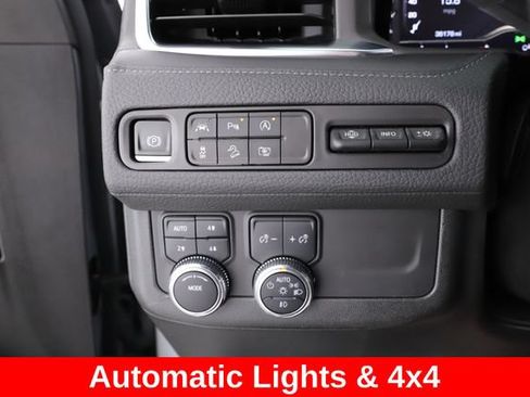 Used 2024 GMC Yukon XL Denali AWD/4WD image 22
