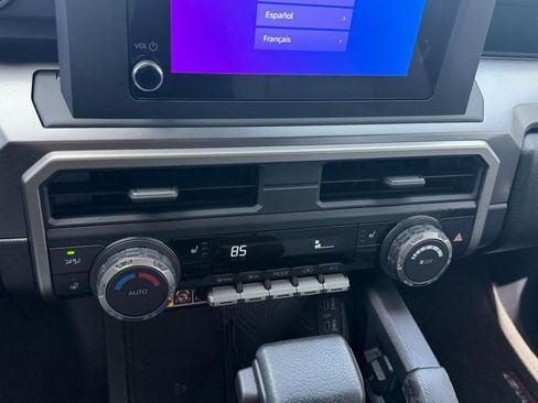 Used 2025 Toyota 4Runner TRD Off-Road image 24