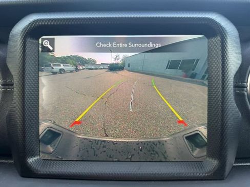 Used 2020 Jeep Gladiator Overland AWD/4WD image 23