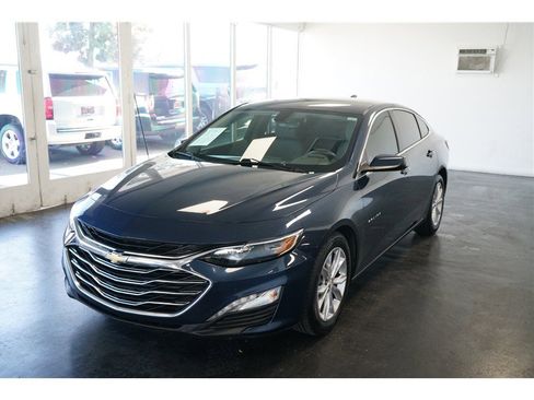 Used 2020 Chevrolet Malibu LT image 3