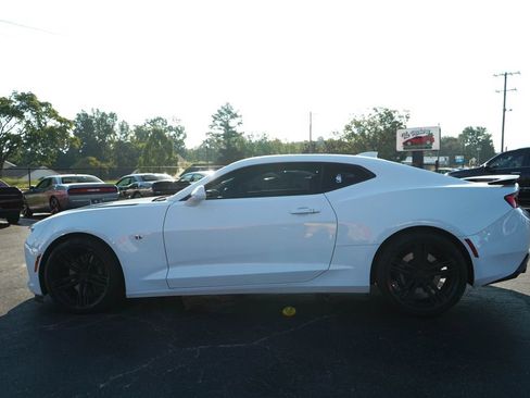 Used 2017 Chevrolet Camaro SS RWD image 23