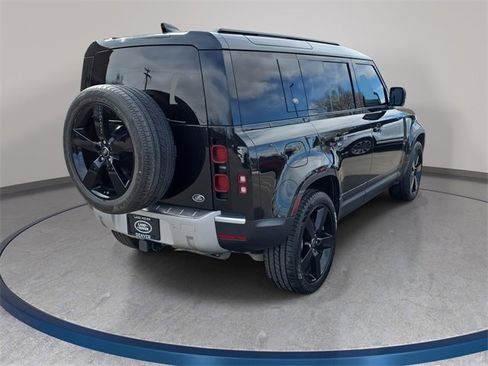 Used 2020 Land Rover Defender 110 HSE image 6