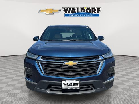Used 2023 Chevrolet Traverse LS w/ Safety Package FWD image 2