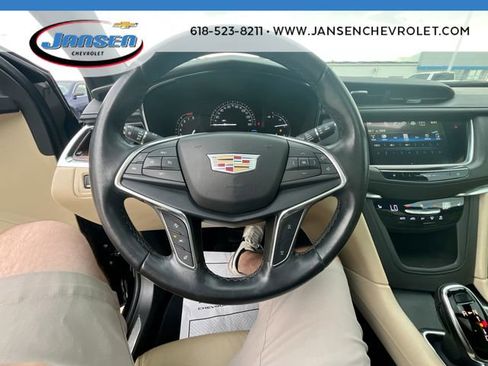 Used 2018 Cadillac XT5 Luxury w/ Driver Awareness Package FWD image 12