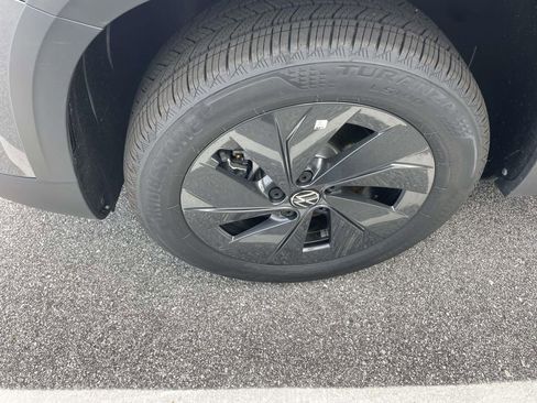 New 2026 Volkswagen Taos S FWD image 6