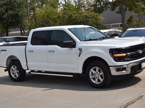 Certified 2025 Ford F150 XLT w/ Equipment Group 301A Standard AWD/4WD image 5