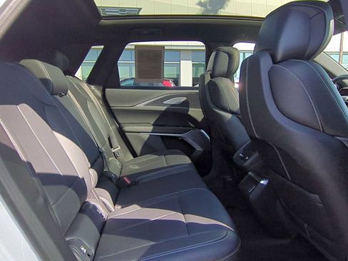 Used 2025 Cadillac Lyriq Sport image 26