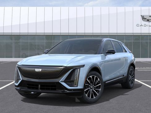 New 2026 Cadillac Lyriq Sport w/ LPO, Floor Liner Package AWD/4WD image 37
