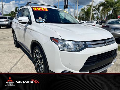 Used 2015 Mitsubishi Outlander GT image 1