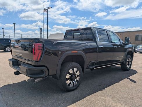 New 2025 GMC Sierra 2500 Denali w/ Denali Reserve Package image 6