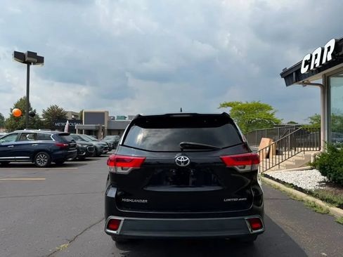 Used 2018 Toyota Highlander Limited Platinum AWD/4WD image 6