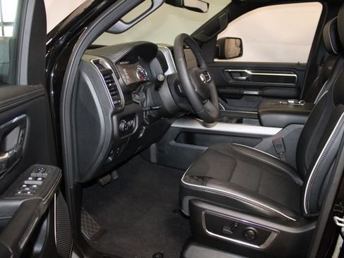 Used 2025 RAM 1500 Laramie w/ Sport Appearance Package AWD/4WD image 7