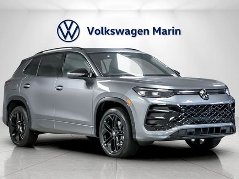 New 2026 Volkswagen Tiguan SE R-Line image 7