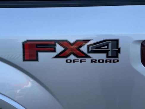Used 2017 Ford F150 XLT w/ Equipment Group 302A Luxury AWD/4WD image 45