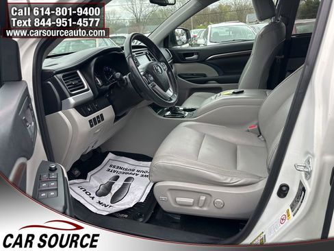 Used 2016 Toyota Highlander Limited image 7
